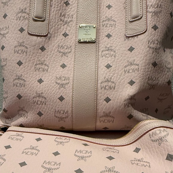 MCM powder pink tote. - Picture 5 of 17